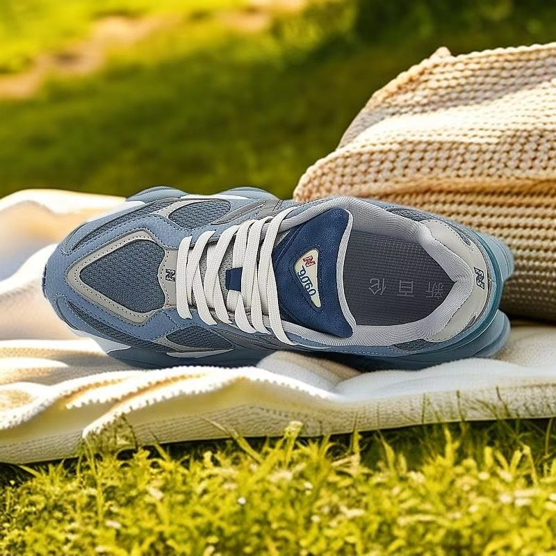 AERODYNEX™ FreshWave Lightweight Runner – Retro Mesh & Suede Training Sneaker