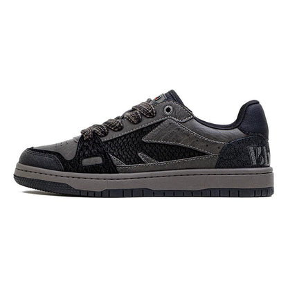 VIRIDIAN SNEAKER CO. – “Black Mamba” Textured Low-Top Retro Trainer